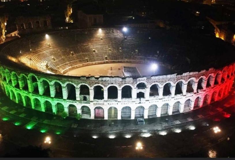 Appartamenti Affitti Brevi Verona / G.B Rossi Friendly المظهر الخارجي الصورة